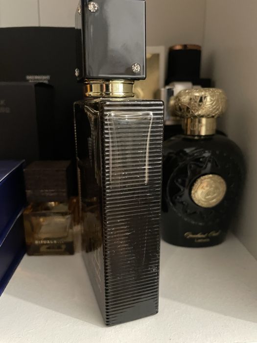 Perfume lattafa oud lail maleki