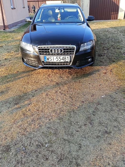 Samochod audi a4b8