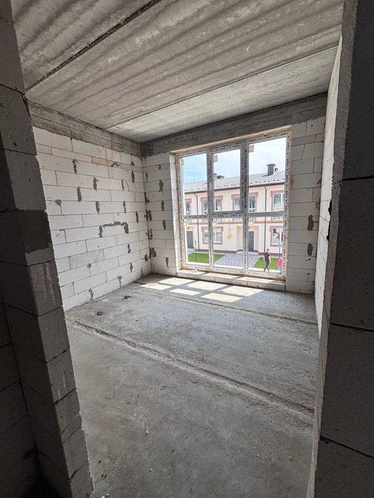 Двукімнатний таунхаус збудовано/48950дол/газ