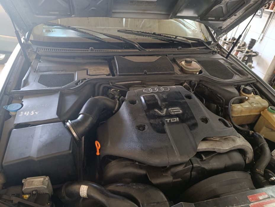 Ауді А8 Д2 2.5 тді 1997 рік.