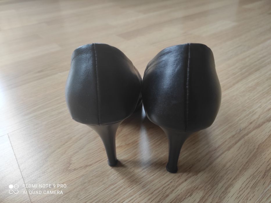 Buty damskie na obcasie