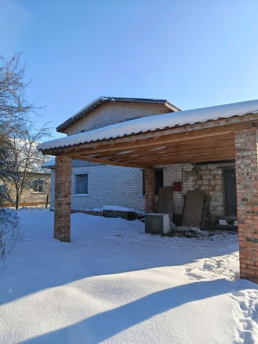 Будинок,ділянка 7 соток Астра