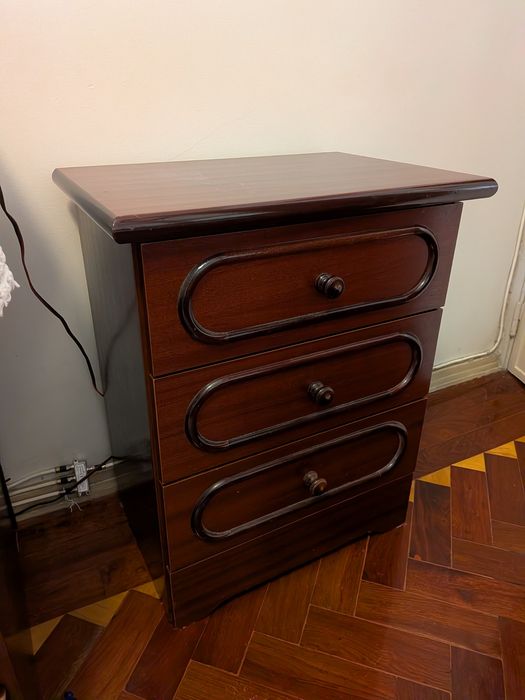 Mesa de cabeceira