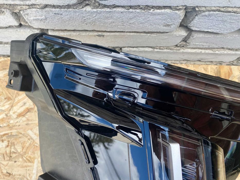 Фари Cadillac Lyriq Комплект