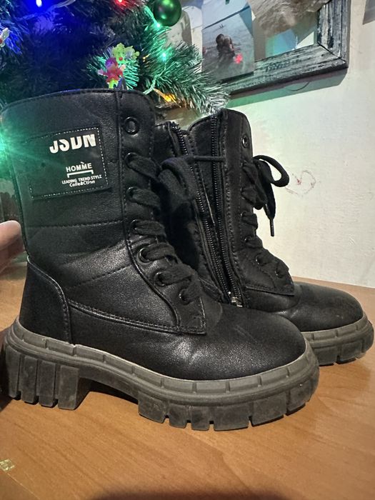 Продам ботінки для дівчинки