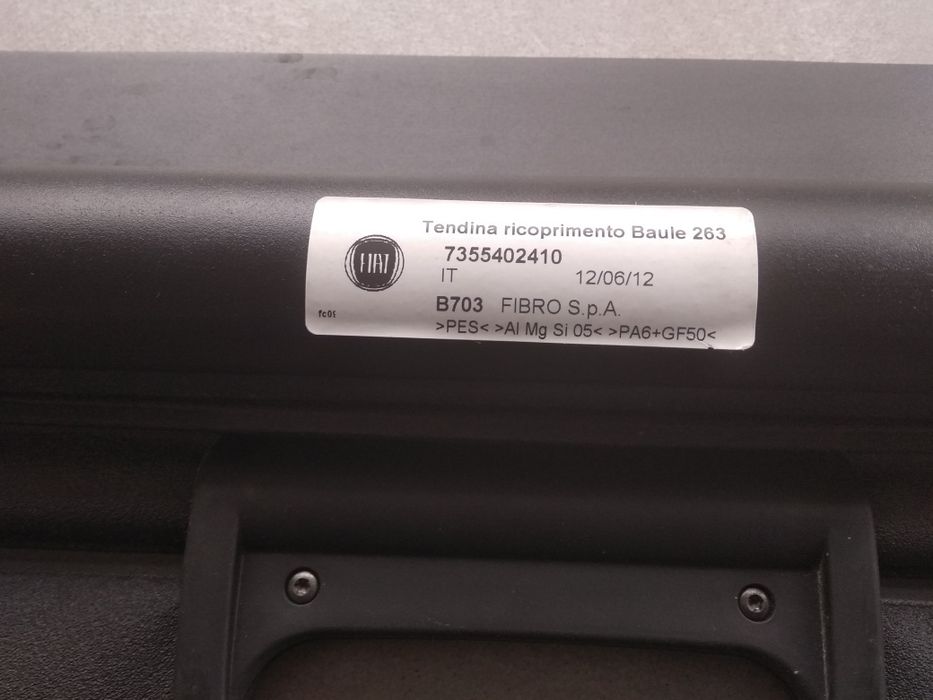 Шторка багажника  7355402410 FIAT DOBLO 2  OPEL COMBO