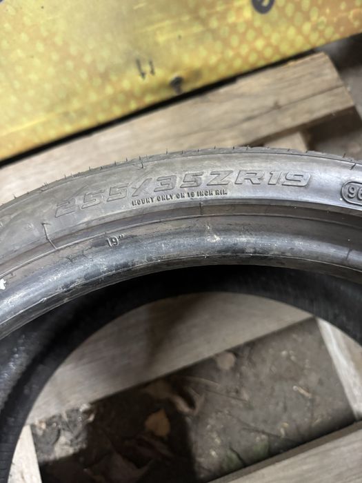 Шини Austone 255/35r19 пара літо склад б/у