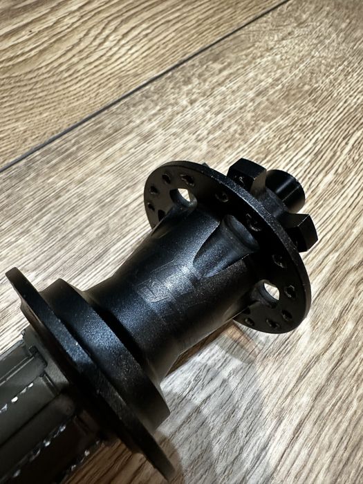 Piasta reel pro v2 142x12 nowe zapadki! HG