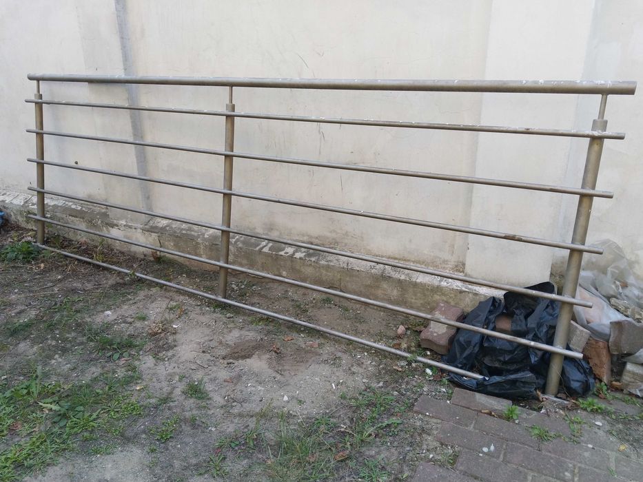 balustrady barierki proste i schodowe stalowe po demontażu