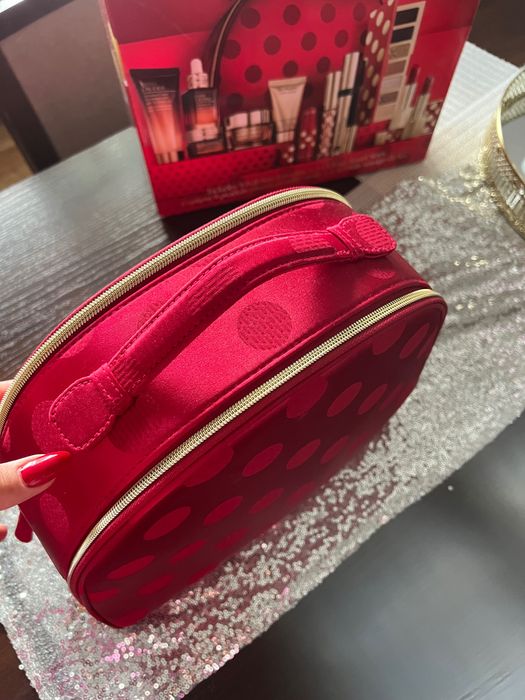 Estee Lauder kosmetyczka z kosmetykami