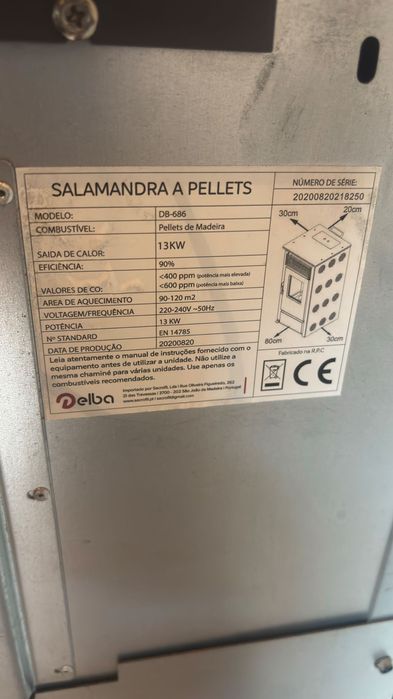 Salamandra a pellets