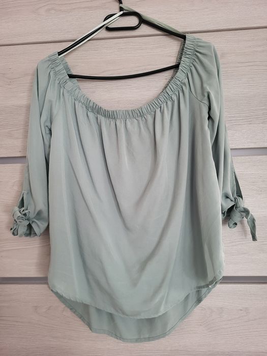 Bluzka hiszpanka Reserved 38