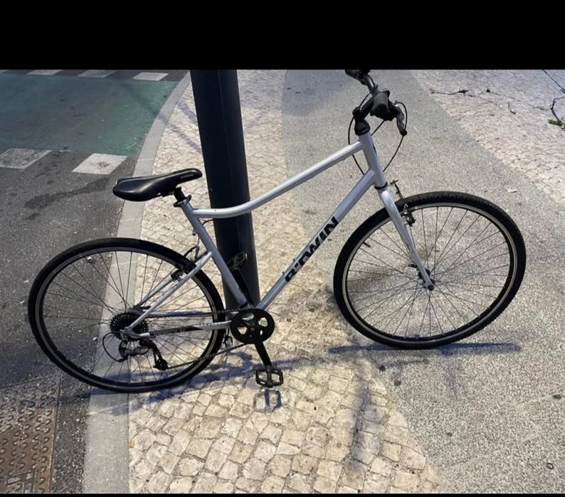 Vendo b twin como nova