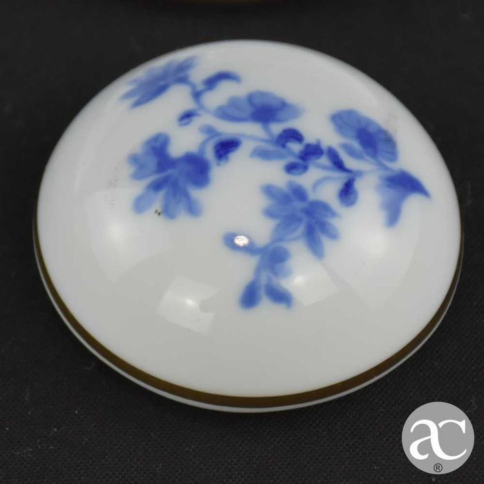 Conjunto de 2 caixas com tampa Porcelana Vidal Arte, forma de chapéu