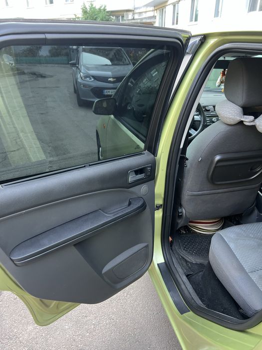 Продам авто ford c-max
