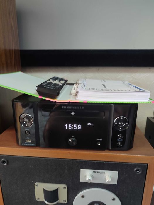 Ресівер, тюнер, сд плеер Marantz Melody M-CR 611