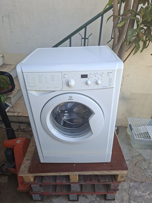 Maquina de lavar roupa Indesit