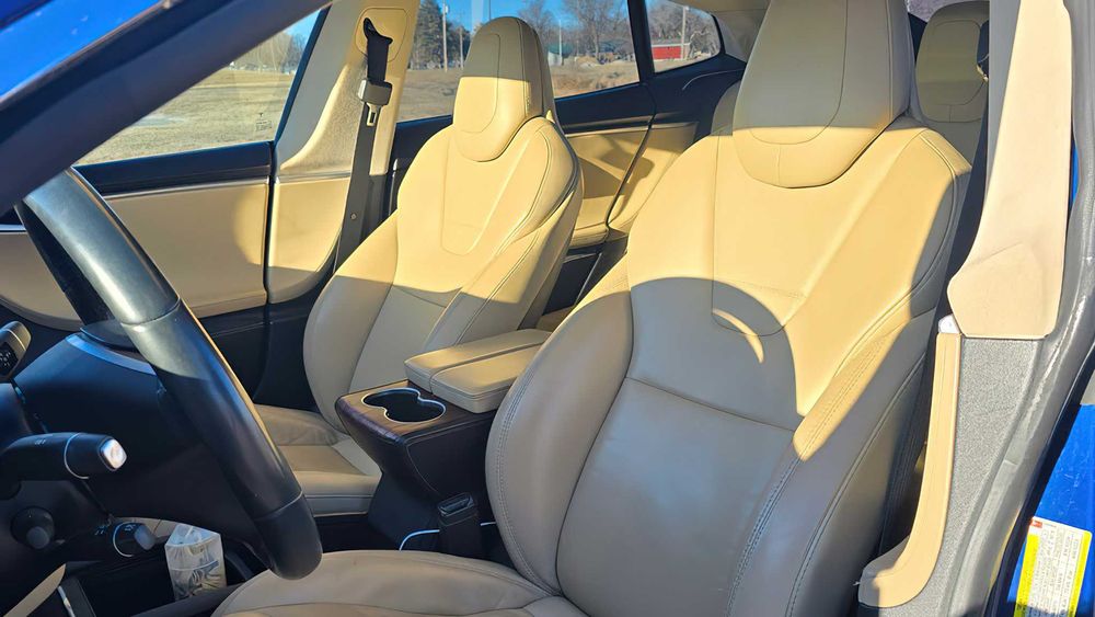 Tesla Model S 100D      2017