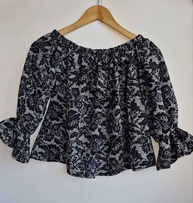 Женская блузка кроп топ открытые плечи длинные рукава missi london