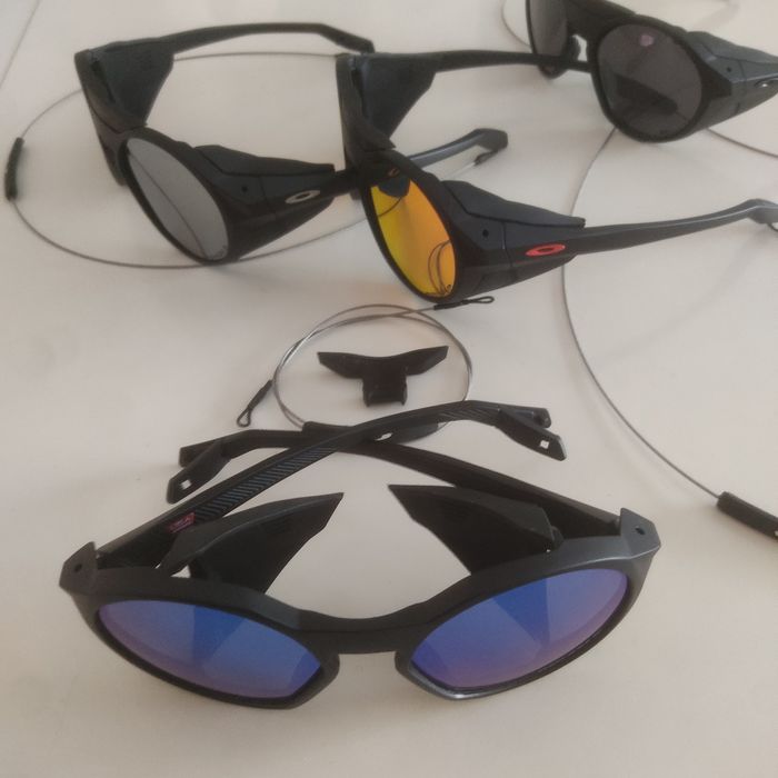 Óculos de sol/esporte box e pano de limpeza