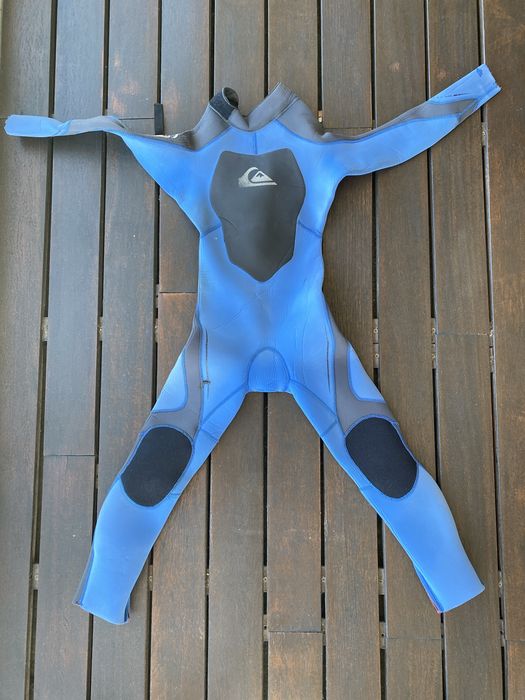 Fato Quiksilver 6 anos / 138 cm