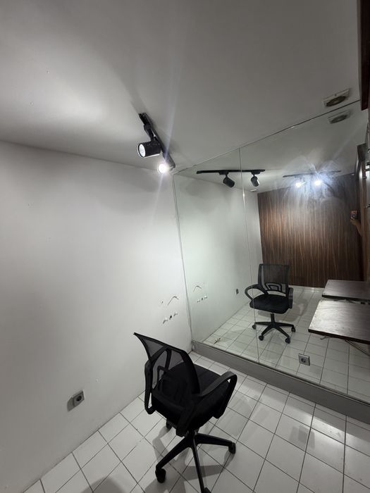Gabinete com 12m2