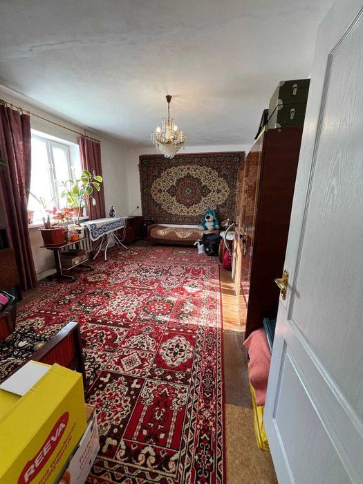 Продам будинок 204 м², ділянка – 10 соток у Великодолинському