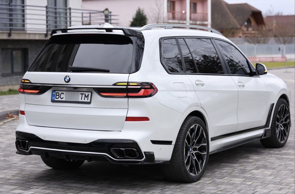 Обвес M-Perfomance для BMW X7 G07 LCI 2022+ Накладки Спойлер Paradigma