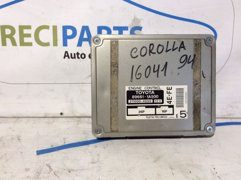 Centralina de motor Toyota Corolla E10 referência 89661-1A500