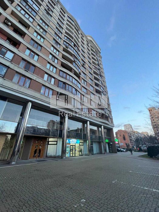 Продаж фасадного приміщення, вул. Жилянська, ЖК Diplomat Hall