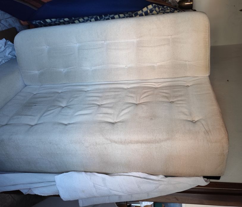Sofá bege 2,70 metros