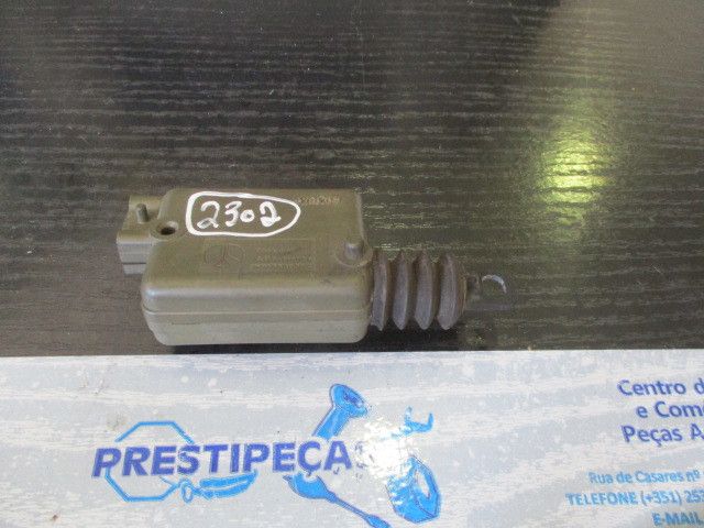 Fechadura / fecho porta frente esquerdo RENAULT Clio II (BB0/1/2_, CB0