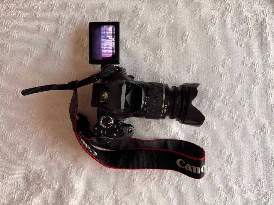 Vendo Canon EOS 600D e lente EF-S 18-55mm