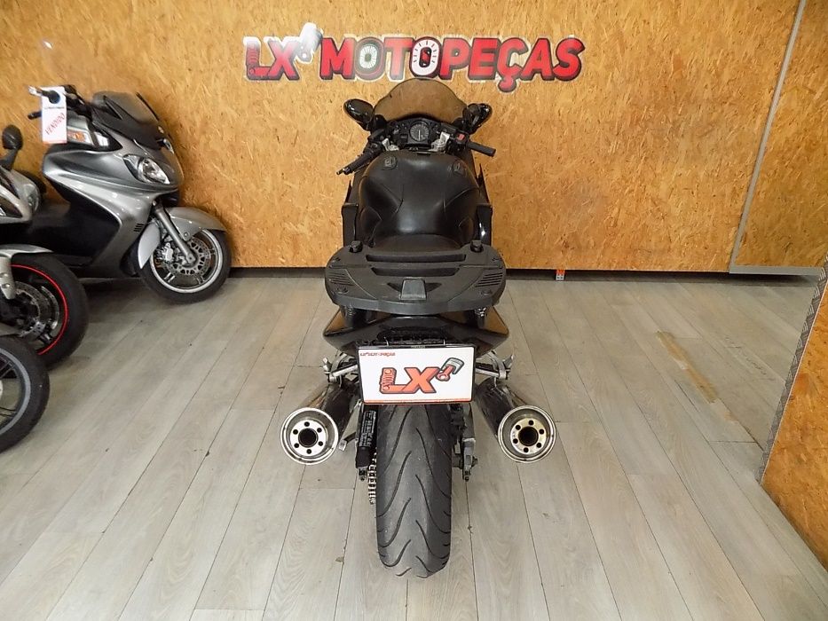 Cbr 1100 xx de carburadores para peças.