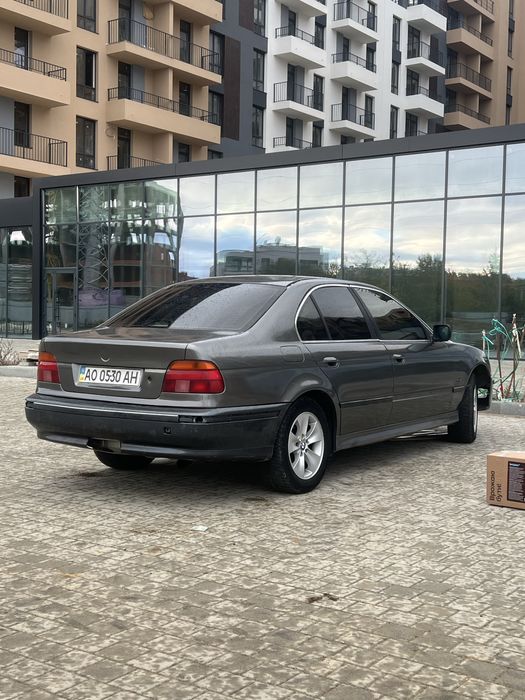 Продам бмв е39 2.5