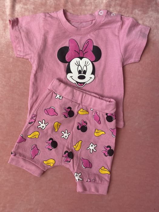 Пісочник  та костюм на 3-6 місяців