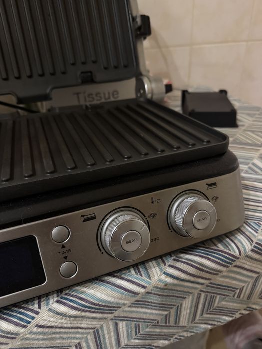 Гриль-барбекю DeLonghi MultiGrill CGH1012D