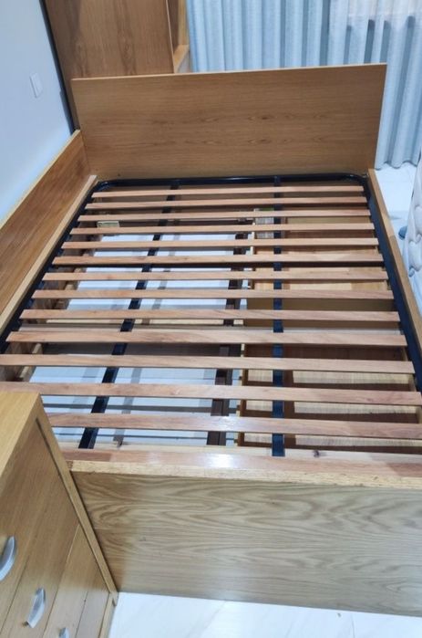 Estúdio com cama de casal