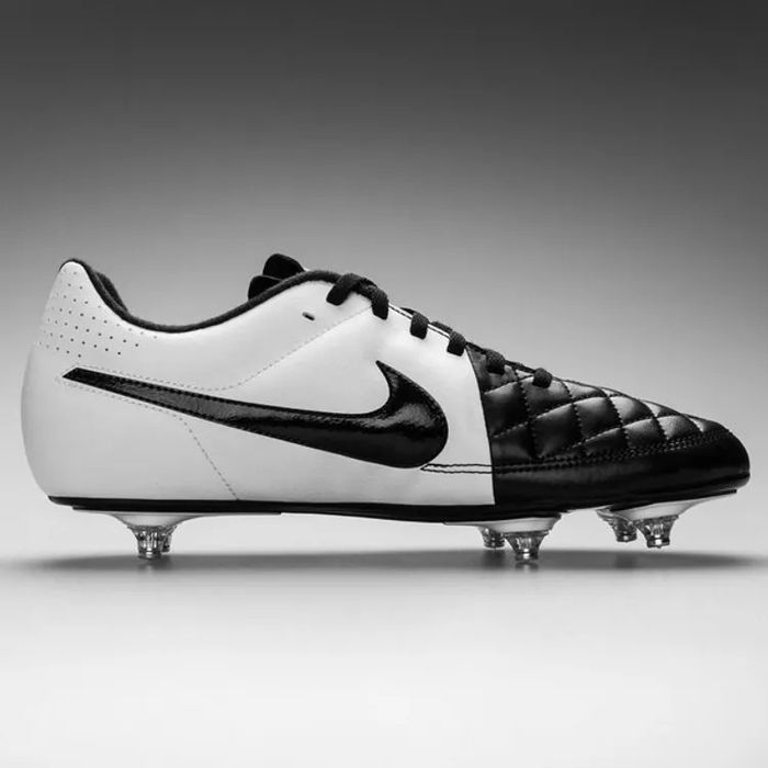 Футбольні бутси Nike Tiempo Rio II SG.