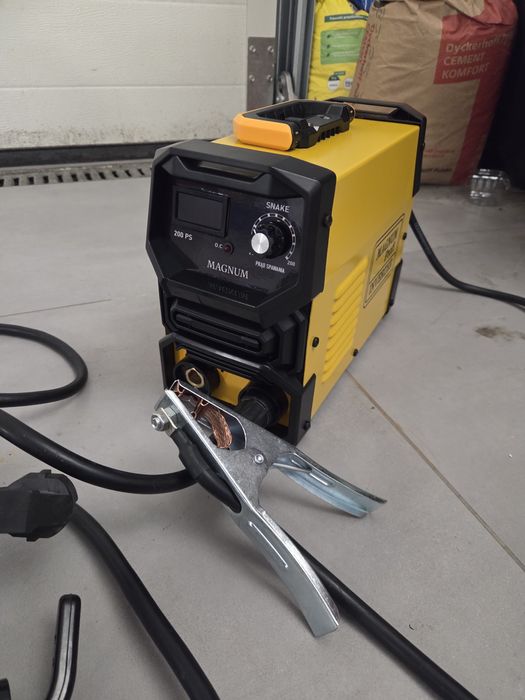 Spawarka  Inwertorowa MMA MAGNUM SNAKE 200PS