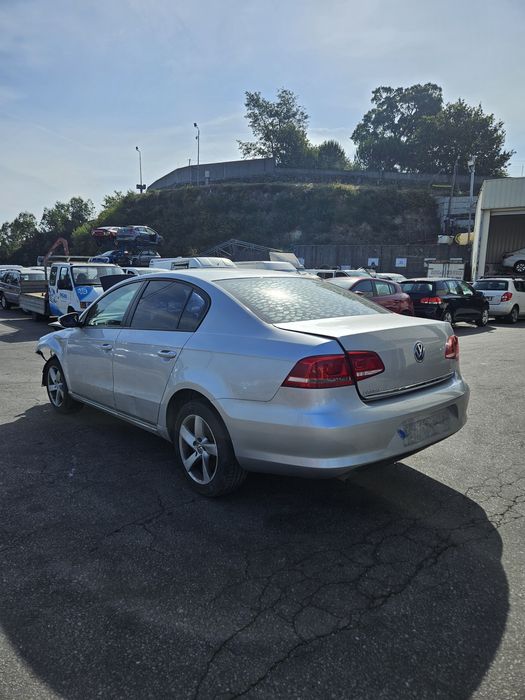 Volkswagen Passat B7 1.6 TDi de 2013 para peças