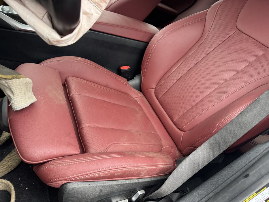 Сидіння, крісла,  салон bmw i4 g26