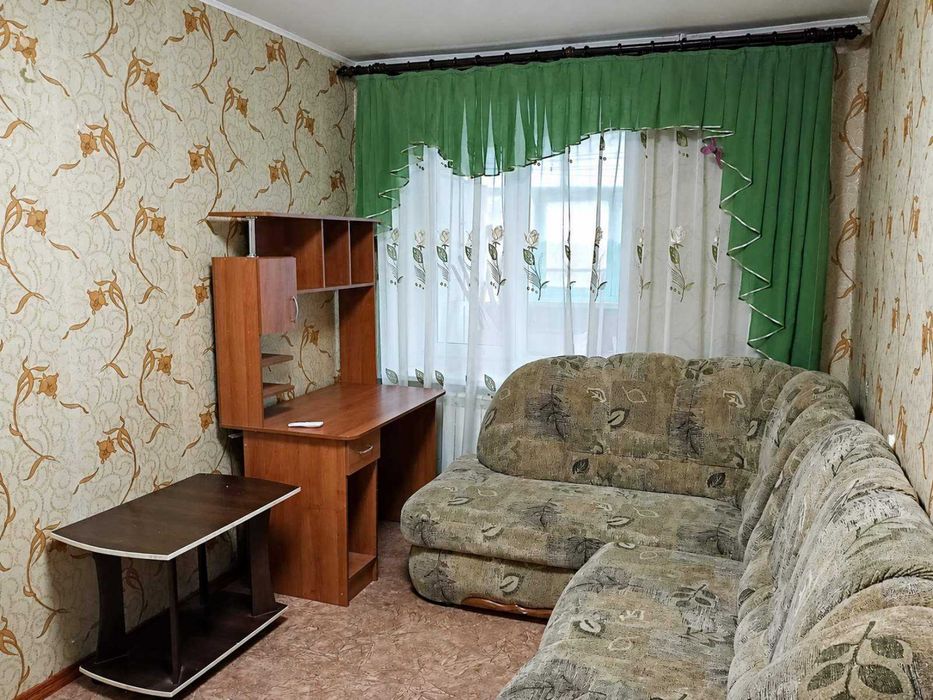 Продаж двокімнатної квартири в тихій, зеленій житловій зоні, по вулиці Волковича, 8