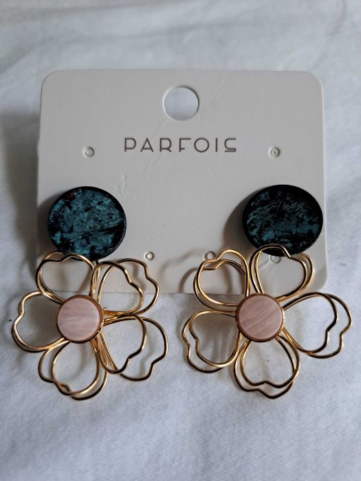 Brincos em forma de Flor - Parfois - Novos!