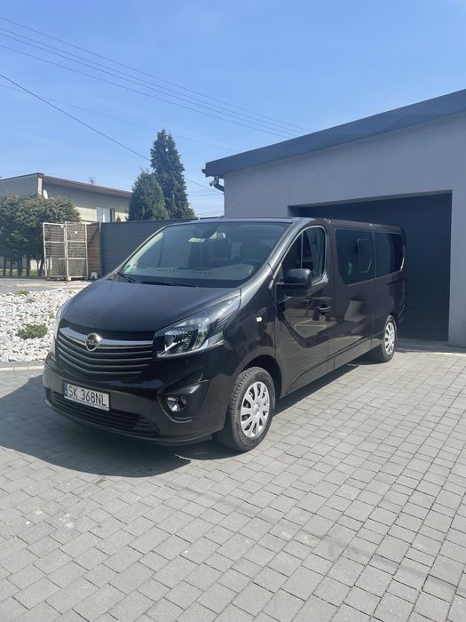 Wynajem bus 9 osobowy