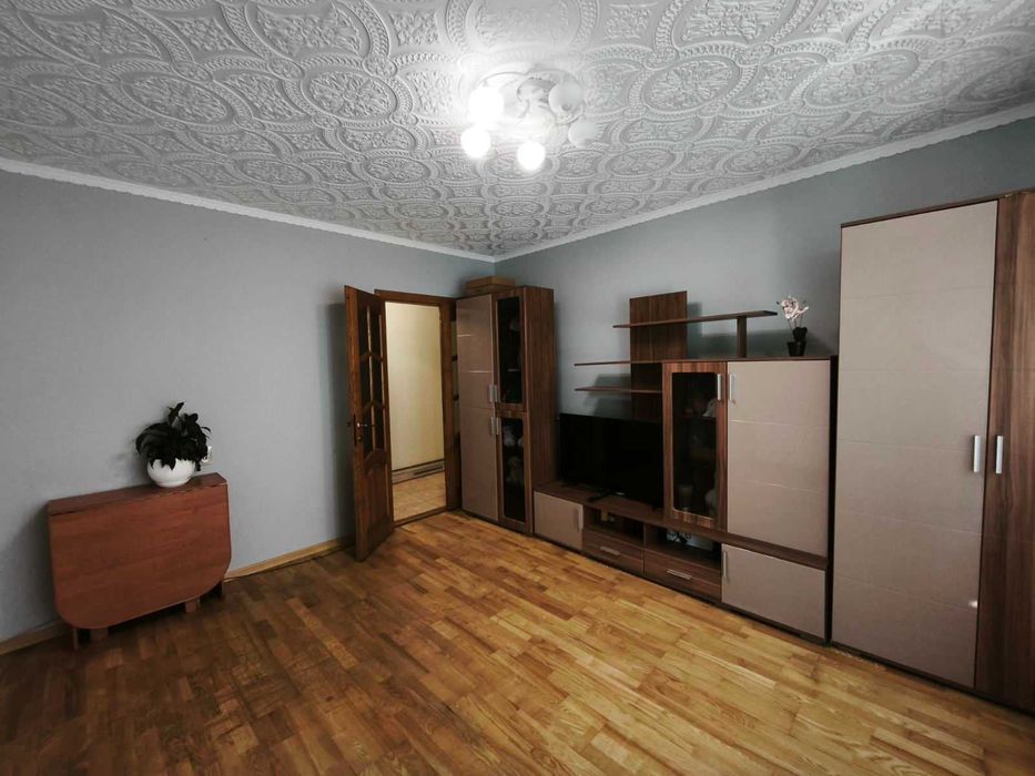 Продається 3-кімнатна квартира по вул. Сікорського Код: 52908
