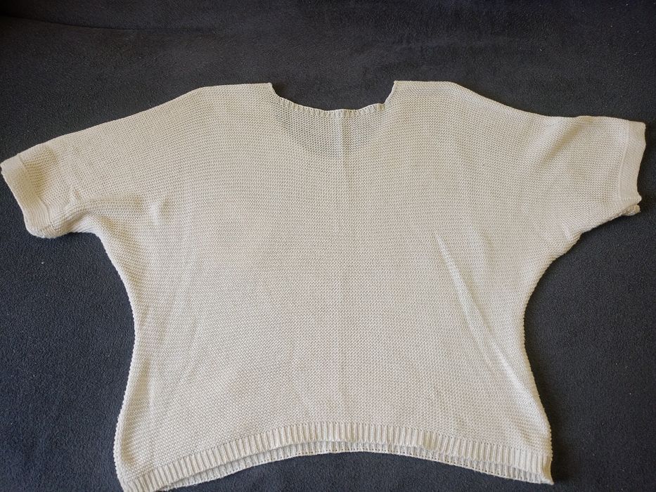 Sweter damski w kwiatki