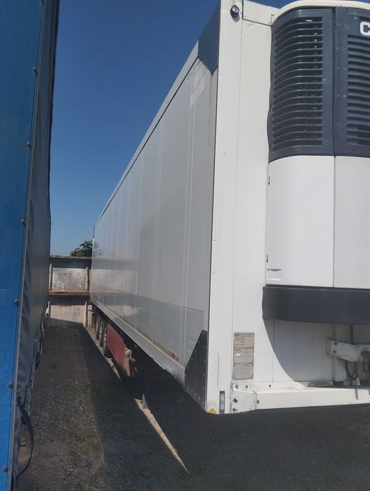 Напівпричеп . SCHMITZ Cargobyls