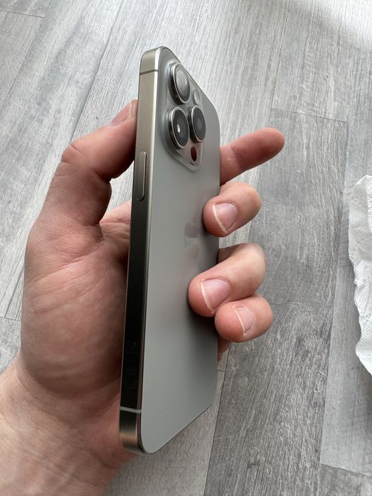 Apple Iphone 15 pro 128 gb Natural Titanium