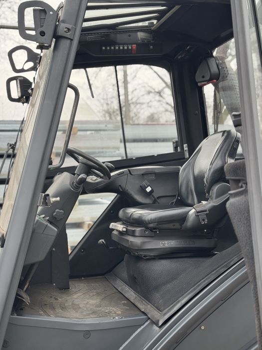 LINDE [2016] wózek widłowy 2500kg PRZESUW 2.5 t 2500kg kabina diesel